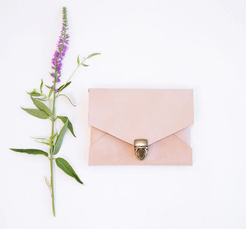 The Buckle Envelope